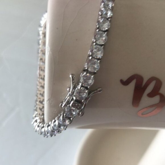 KENNETH JAY LANE Rhodium Plated Round CZ Tennis Bracelet CZ 7" long - Picture 8 of 12